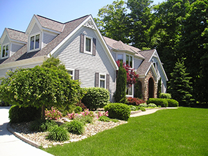 Landscapers and Lawncare Services in Indianola, IA